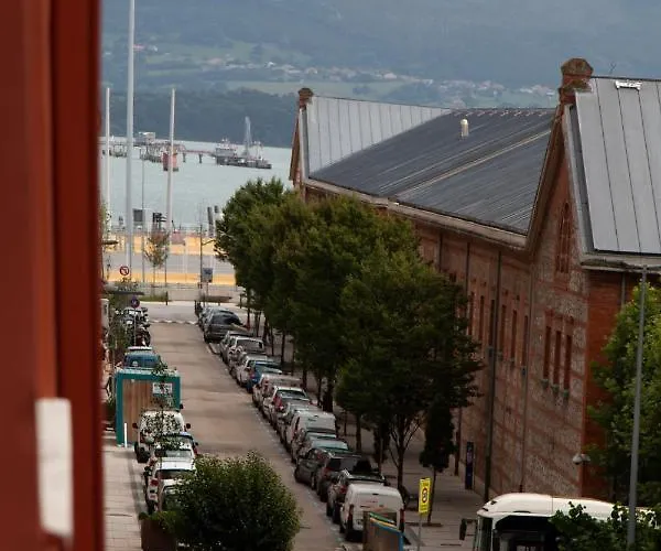 Bahia Ferry Tranquilo, Con Parking Y Desayuno Casero En El Centro *