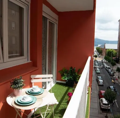 Bahia Ferry Tranquilo, Con Parking Y Desayuno Casero En El Centro * Santander