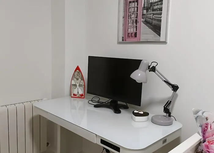 Bahia Ferry Tranquilo, Con Parking Y Desayuno Casero En El Centro Apartment