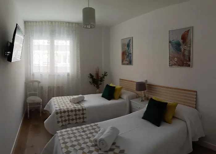 Апартаменты Bahia Ferry Tranquilo, Con Parking Y Desayuno Casero En El Centro