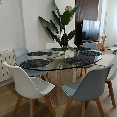 Apartman Bahia Ferry Tranquilo, Con Parking Y Desayuno Casero En El Centro *