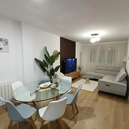 Bahia Ferry Tranquilo, Con Parking Y Desayuno Casero En El Centro * Santender