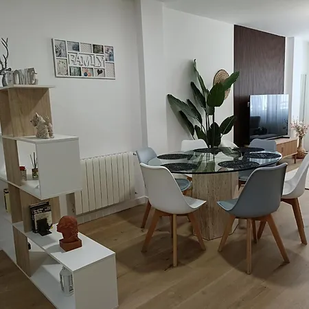 Bahia Ferry Tranquilo, Con Parking Y Desayuno Casero En El Centro